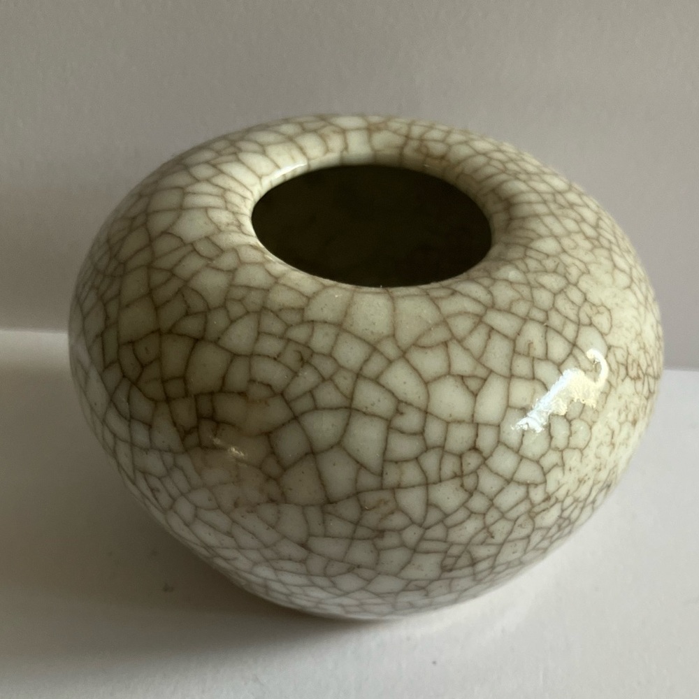 Antique China Southern Song Dynasty Ge Kiln Ice Cracked Pattern Shui Meng